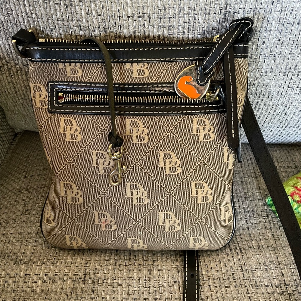 D&B crossbody purse